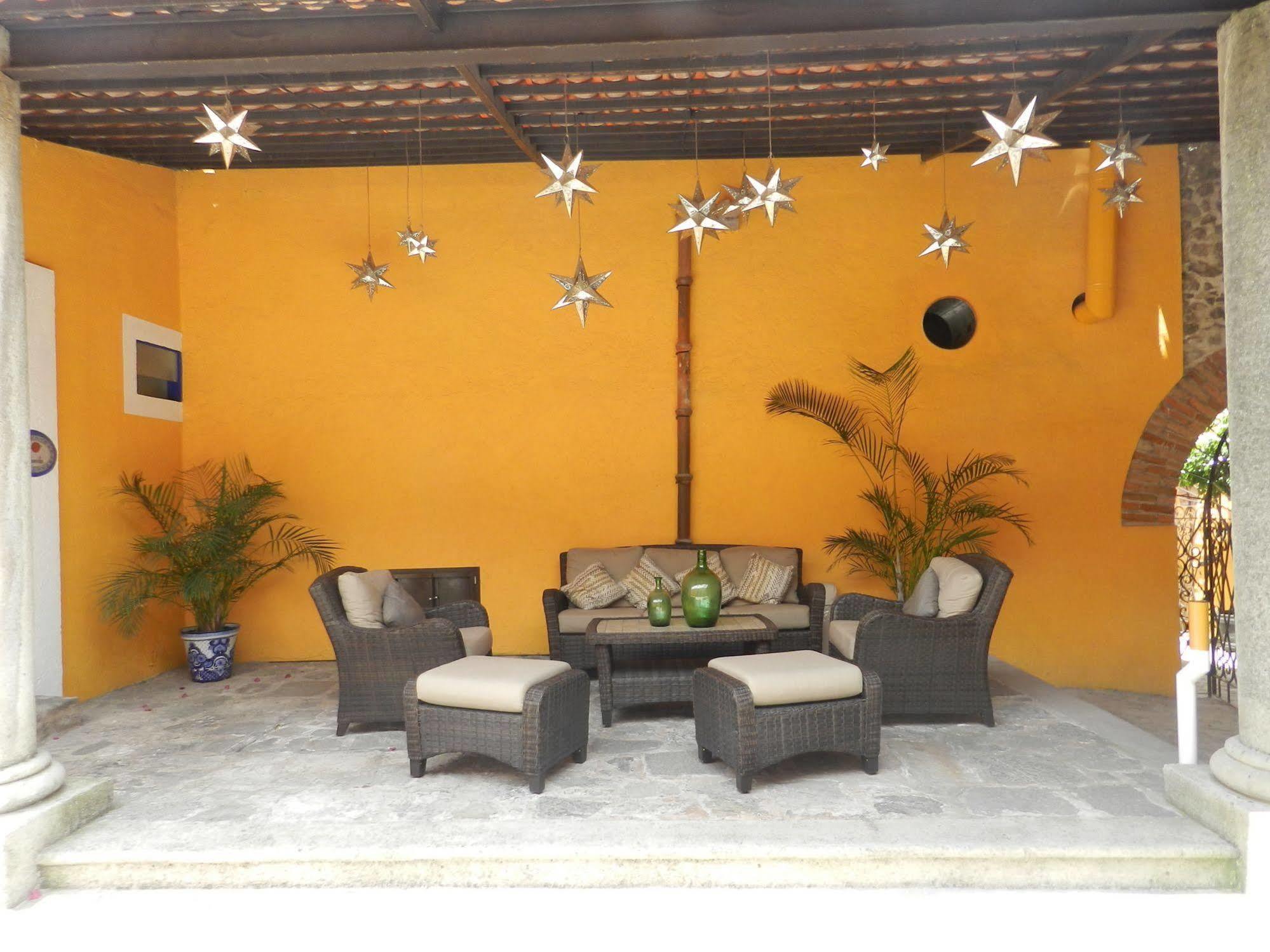 Collection O Al Otro Lado Del Rio, Puebla Hotel Ngoại thất bức ảnh Interior of a typical house in San Cristóbal de Las Casas